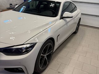 2018 BMW 4 серии 430i F32/F33/F36 Рестайлинг, белый, 2900000 рублей, вид 2