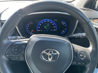 2022 Toyota Corolla Cross I, белый, 2815000 рублей, вид 4