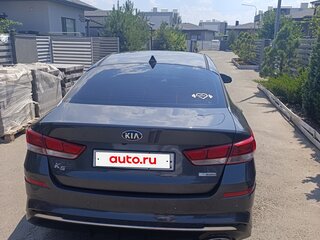 2019 Kia K5 II, серый, 2100000 рублей, вид 4