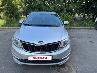 2015 Kia Rio III Рестайлинг, серый, 950000 рублей, вид 1