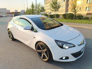 2012 Opel Astra GTC J Рестайлинг, белый, 1100000 рублей, вид 1