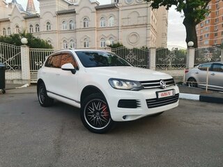 2010 Volkswagen Touareg II, белый, 2450000 рублей, вид 3
