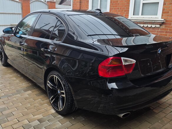 2007 BMW 3 серии 318i V (E90/E91/E92/E93), чёрный, 750000 рублей - вид 8