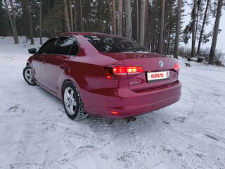 2017 Volkswagen Jetta VI Рестайлинг, красный, 1250000 рублей, вид 4