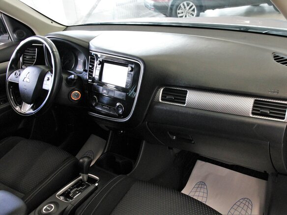 2016 Mitsubishi Outlander III Рестайлинг 2, серебристый - вид 8