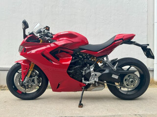 2024 Ducati Supersport, красный, 1800000 рублей, вид 2