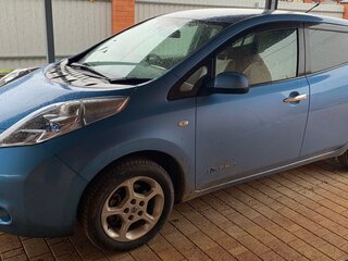 2012 Nissan Leaf (EM57) I (ZE0/AZE0), голубой, 640000 рублей, вид 5