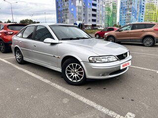 1999 Opel Vectra B Рестайлинг, серебристый, 330000 рублей, вид 2