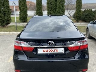 2015 Toyota Camry VII (XV50) Рестайлинг, чёрный, 1950000 рублей, вид 4