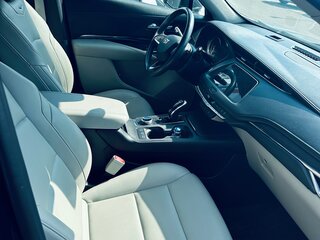 2022 Cadillac XT4 I, фиолетовый, 2500000 рублей, вид 3