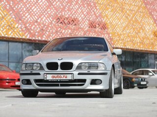 1998 BMW 5 серии 528i IV (E39), серебристый, 1900000 рублей, вид 3