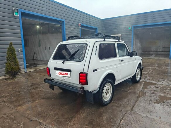 2008 Lada (ВАЗ) 2121 (4x4) I Рестайлинг, белый, 500000 рублей - вид 5