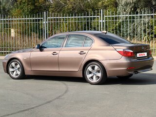 2006 BMW 5 серии 525xi V (E60/E61), серый, 2620000 рублей, вид 2