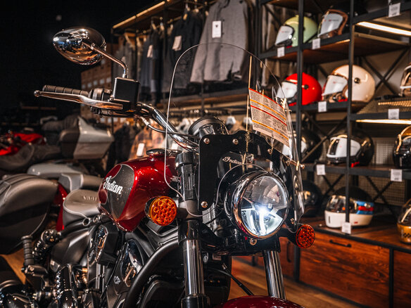 2025 Indian Scout, красный, 2440000 рублей - вид 10