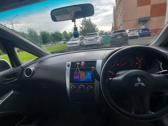 2008 Mitsubishi Colt VI (Z20/Z30), белый, 360000 рублей - вид 3