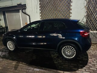 2018 Mercedes-Benz GLA 200 I (X156) Рестайлинг, синий, 1950000 рублей, вид 4