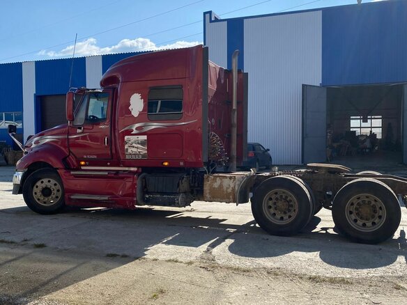 2008 International ProStar, красный, 1500000 рублей - вид 4