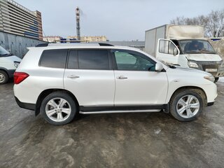 2011 Toyota Highlander II (XU40) Рестайлинг, белый, 2000050 рублей, вид 4