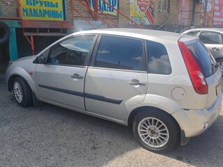 2007 Ford Fiesta Mk5, серебристый, 180000 рублей, вид 5