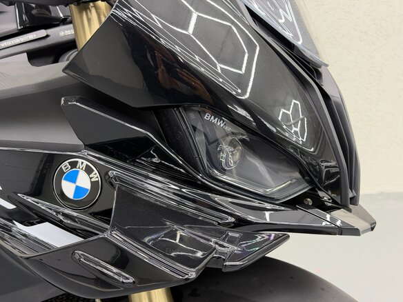 2023 BMW S 1000 RR, чёрный, 2000000 рублей - вид 9