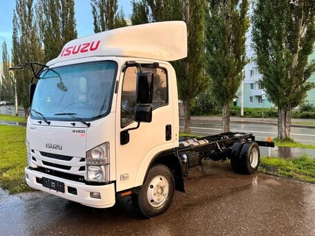 2022 Isuzu Elf (N-series), белый, 4200000 рублей, вид 1
