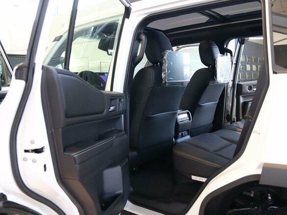 2026 Toyota Land Cruiser Prado 250 Series, белый, 11400000 рублей - вид 17