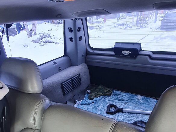 1997 Chevrolet Tahoe I, чёрный, 1300000 рублей - вид 19
