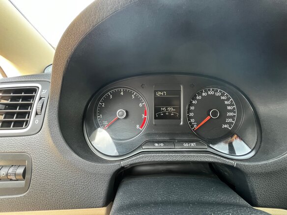 2015 Volkswagen Polo V Рестайлинг, бежевый, 1379000 рублей - вид 21