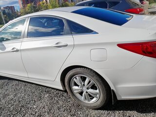 2011 Hyundai Sonata VI (YF), белый, 780000 рублей, вид 3