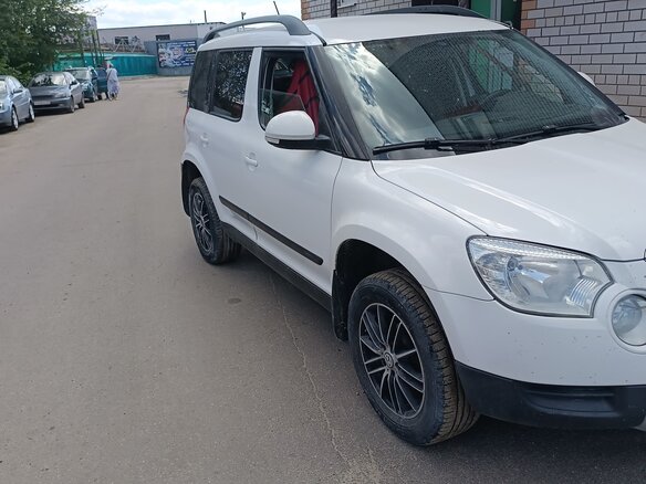 2012 Skoda Yeti I, белый, 780000 рублей