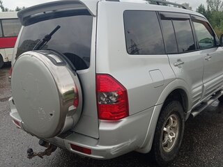 2002 Mitsubishi Montero III, серебристый, 680000 рублей, вид 3
