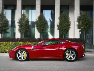 2009 Ferrari California I, красный, 10499000 рублей, вид 3