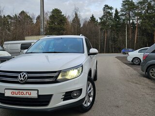 2012 Volkswagen Tiguan I Рестайлинг, белый, 1400000 рублей, вид 2