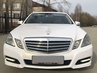 2011 Mercedes-Benz E-Класс 200 7G-Tronic IV (W212, S212, C207), белый, 1700000 рублей, вид 2