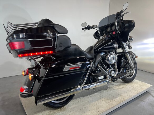2012 Harley-Davidson Electra Glide, чёрный, 730000 рублей - вид 7