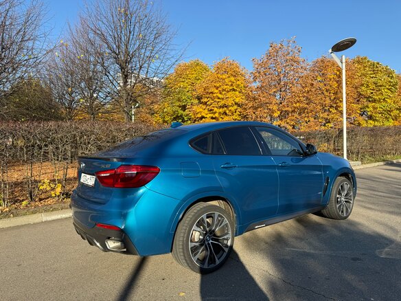2018 BMW X6 40d II (F16), голубой, 5200000 рублей - вид 5