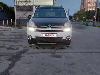 2012 Citroen Berlingo II Рестайлинг, белый, 648000 рублей, вид 3
