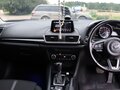 2016 Mazda Axela III Рестайлинг, белый, 1385000 рублей - вид 9