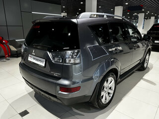 2010 Mitsubishi Outlander II Рестайлинг, серый, 958000 рублей, вид 5