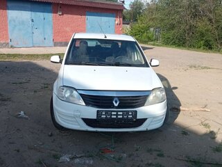 2013 Renault Logan I Рестайлинг, белый, 309000 рублей, вид 2