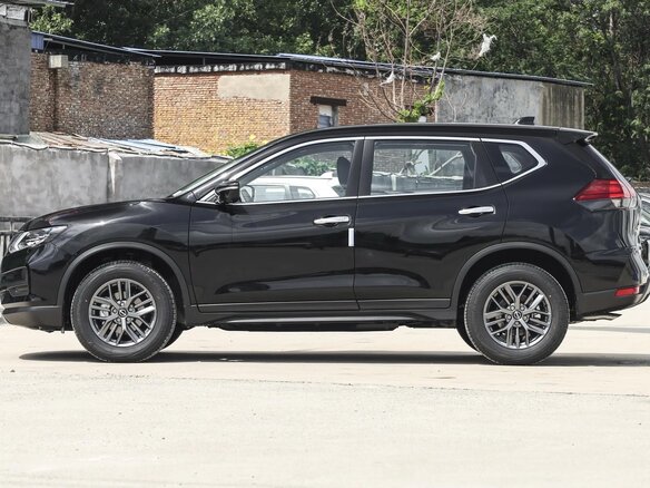 2026 Nissan X-Trail III Рестайлинг 2, чёрный, 2600000 рублей - вид 5
