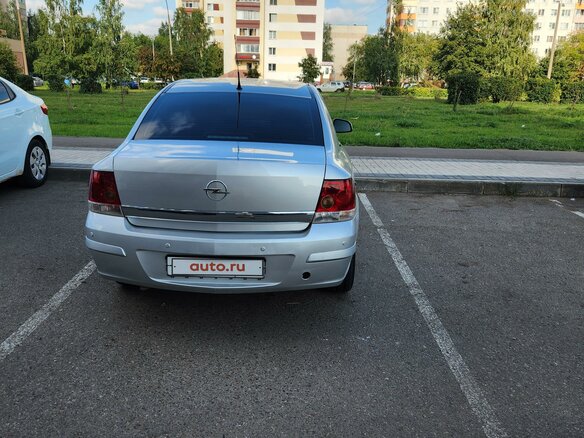 2010 Opel Astra H Рестайлинг, серебристый, 524000 рублей - вид 4