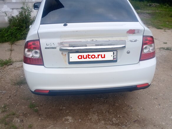 2015 Lada (ВАЗ) Priora I Рестайлинг, белый, 485000 рублей - вид 6