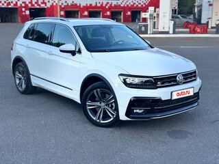 2017 Volkswagen Tiguan II, белый, 2550000 рублей, вид 2