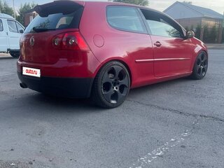 2008 Volkswagen Golf GTI V, красный, 1200000 рублей, вид 4