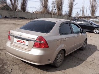 2007 Chevrolet Aveo I Рестайлинг, бежевый, 600000 рублей, вид 3
