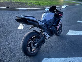 2007 Yamaha YZF-R1, серый, 780000 рублей, вид 3