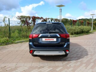 2019 Mitsubishi Outlander III Рестайлинг 3, синий, 1600000 рублей, вид 2
