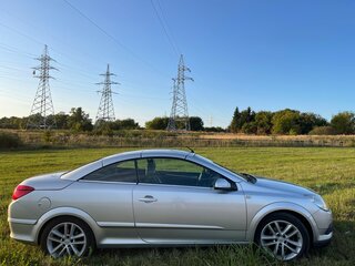 2007 Opel Astra H Рестайлинг, серебристый, 850000 рублей, вид 4