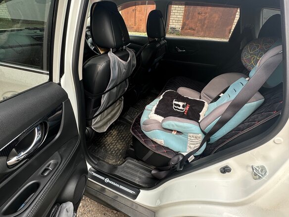 2017 Nissan X-Trail III, белый, 1750000 рублей - вид 12
